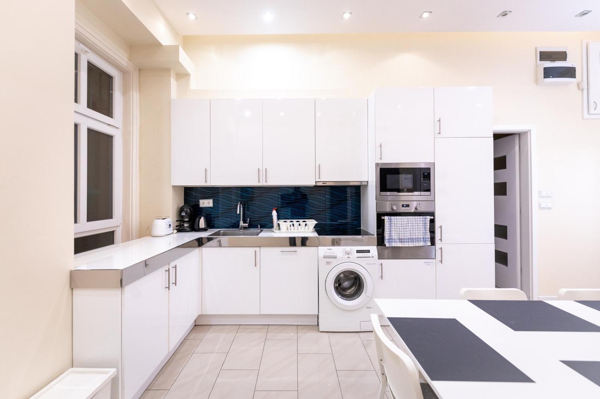 Erzsebet19 Apartment บูดาเปสต์ ภายนอก รูปภาพ