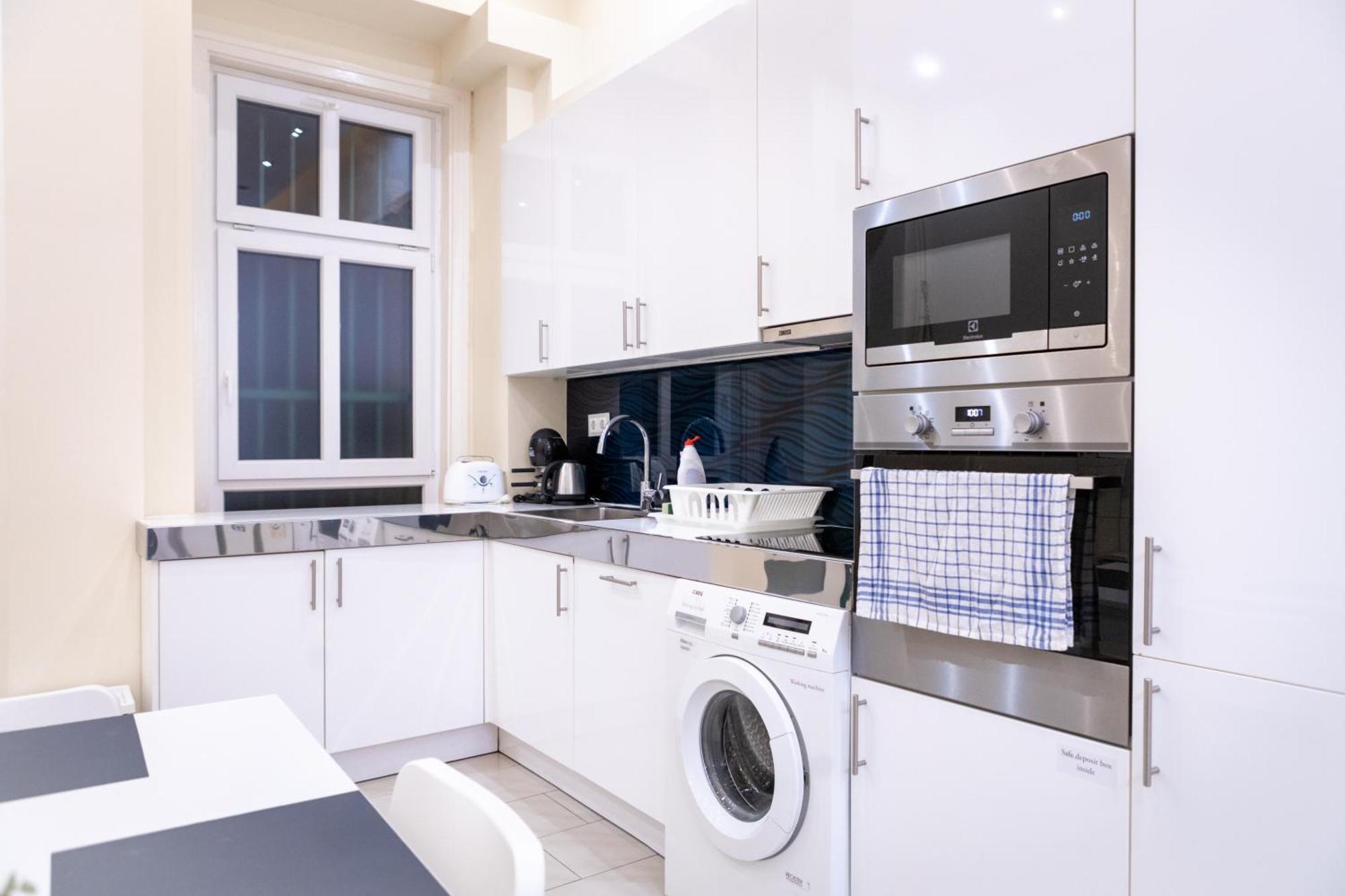 Erzsebet19 Apartment บูดาเปสต์ ภายนอก รูปภาพ